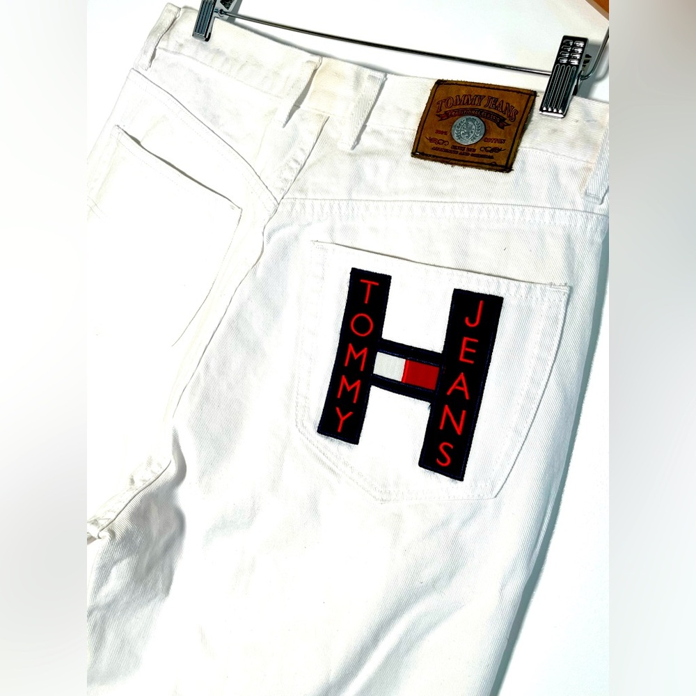 Rare Vintage Tommy Hilfiger embroidered Jeans